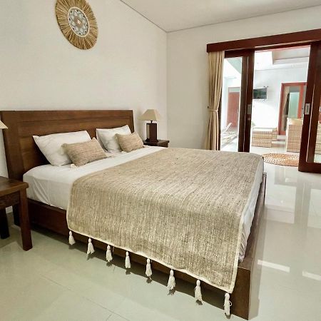 Villa Angel 2 - Canggu Shortcut, Staff Included エクステリア 写真