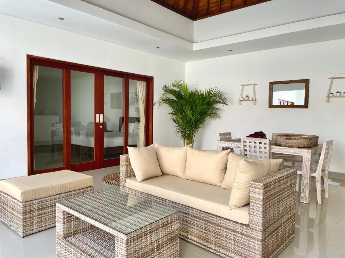 Villa Angel 2 - Canggu Shortcut, Staff Included エクステリア 写真